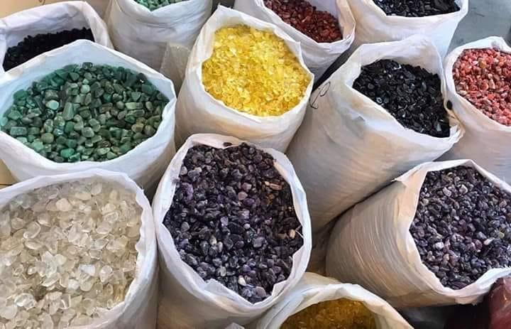 Các mẫu đá thạch anh vụn